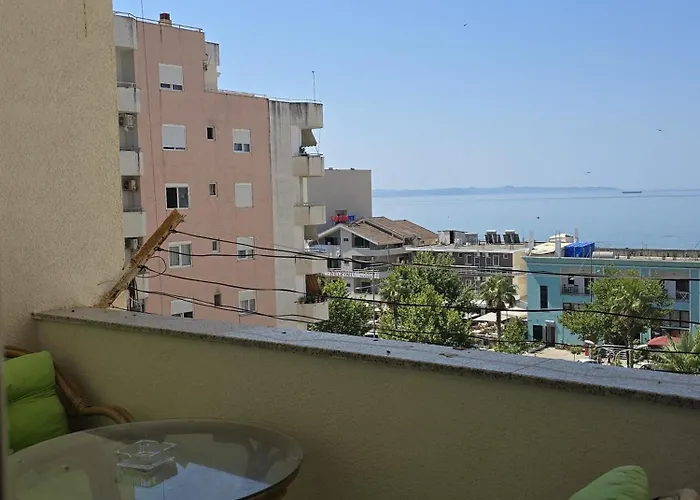 Rei Апартаменты *